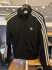 アディダス ジップアップ (ジャージ)