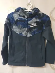 ナイキ フリース フード ジップアップ キッズ 8-10歳