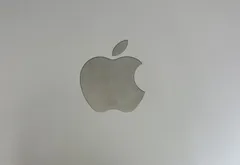 Apple  Ｍ1チップ  13インチ MacBook  Air