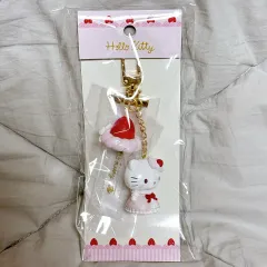 サンリオ いちごホイップケーキシリーズ HELLO KITTY キーホルダー