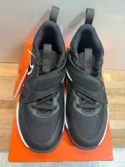 ナイキ ジュニア チーム ハッスル 205