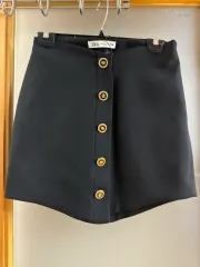 ザラ ゴールド ボタン ブラック スカート