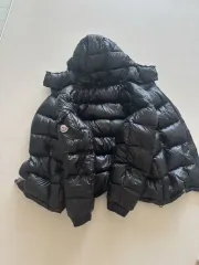 モンクレール マヤ