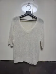 アイボリー Vネック 半袖 ニット