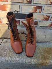 ELFIM ブラウン トーンアップ ヒール レースアップ ブーツ