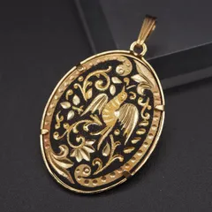 S213 金工 象嵌 e!刻印 ペンダント トップ ダマスキナード 花鳥柄 ゴールドカラー デザイン チャーム ヘッド