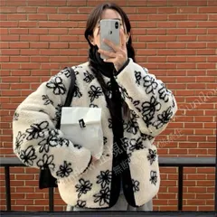 再入荷 ボアジャケット さりげなく 周りと差のつくアウター レディース花柄 あったかい もこもこ どんなボトムとも相性抜群カジュアルに女性らしく 大人気