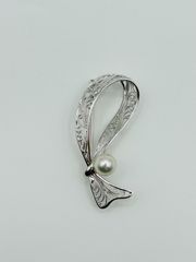 MIKIMOTO ミキモト パール シルバー ブローチ リーフモチーフ - メルカリ