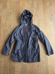 モンクレール ウィンドブレーカー 12歳