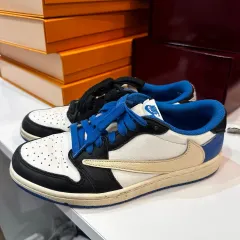 ジョーダン トラヴィススコット フラグメント 255