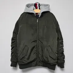 140 Tommy Hilfiger トミーヒルフィガー キッズ アウター カーキ