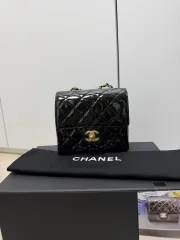 シャネル