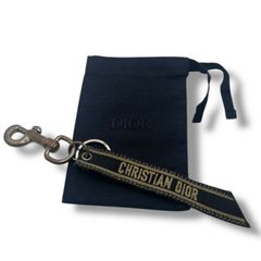 ディオール　Dior ネックストラップ　未使用品　最終値下げ　14日取り下げ ディオール Dior ネックストラップ 未使用品 最終値下げ 14日取り下げ