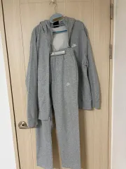 ナイキ グレー トレーニングウェア セット