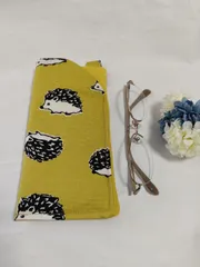 ハンドメイド　メガネケース　ハリネズミ　黄色　B097