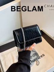 バッグ レディース ショルダーバッグ ミニ ラインストーン メタルデコ クロスボディバッグ、ファッション フラップ PU メタルチェーン ストラップ アンダーアームバッグ、レディース スタイリッシュ ウォレット