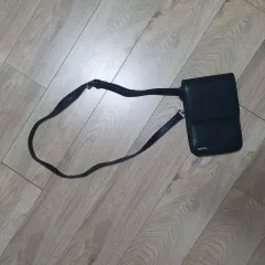 ブラック ミニ クロスバッグ