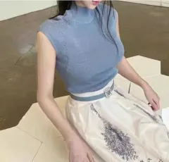 ブルー ハイネック ノースリーブ ニット