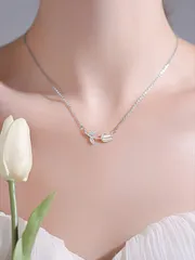 ジュエリー レディース ネックレス 1個 ジェダイト チューリップ ネックレス レディース用、ライトラグジュアリー モリ調 上品ロックキャビアンチェーンネックレス ニッチデザイン