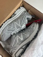 ニューバランス410