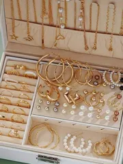 ジュエリー レディース セット 86個セット エレガントな人工真珠ピアス、マルチレイヤーネックレス、ピアス、リング 4in1ジュエリーセット、女の子への理想的なギフト、デイリーウェア、通勤(箱なし)