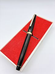 ③-WA626 PILOT 万年筆 ブラック ゴールド 専用ケース付 - メルカリ
