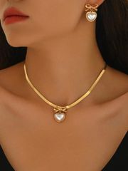 Ladies' Jewelry Set: Elegant 3-Piece Set of Necklace and Earrings - Fashionable Gold Flat Snake Chain, Geometric Striped Round Pendant, Faux Pearl Heart Pendant