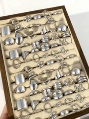 Item thumbnail for item 02af7285-9d4f-4b85-8511-12915cf8e666