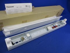Panasonic 天井埋込型 一体型ベースライト NNF57500J LT9 - メルカリ