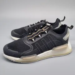 アディダス NMD V3 レディーススニーカー 23.5センチ