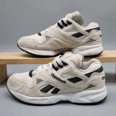 リーボック クラシック レディーススニーカー 23センチ