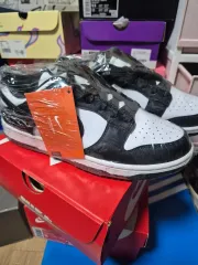 ナイキ ダンク ロー ブラック/ホワイト