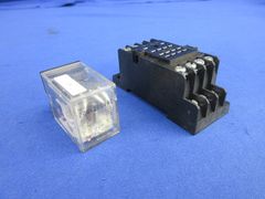 FIAスピードバリカンL2の充電器(コンセント、土台) - メルカリ