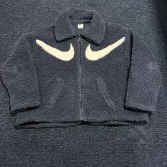 ナイキ オーバーサイズ スウッシュ フリース