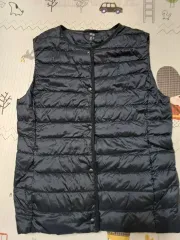 UNIQLO ユニクロ 軽量ベスト Mサイズ Vネック Uネック 2WAY