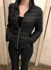 タイトスリム軽量ダウンブラックXS エイブリー トレー ギャルコルティスジュフンダウンアバクロンビー ヴィンテージ