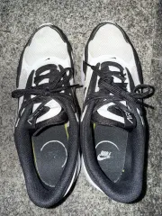 ナイキ メンズ スニーカー エアマックス ボルト ブラック/ホワイト