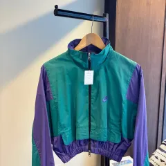 15623 - NIKE クロップド ウィンドブレーカー ジャケット