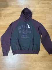 新品)) uc バックリー大学 フードTシャツ