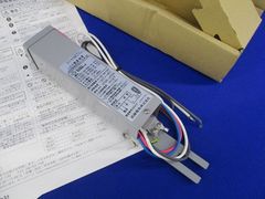 岩崎電気 水銀灯安定器 H4CC2A352（点灯試験で1度だけ使用） - メルカリ