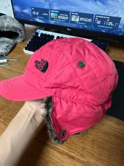 THE NORTH FACE ザノースフェイス キルティング 耳あて キャップ 帽子 ピンク 登山 ゴルフ 後ろゴム フリーサイズ