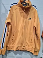 ニューバランス 黄色 トラック ジャケット