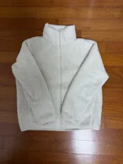 ユニクロ フリース Mサイズ アイボリー