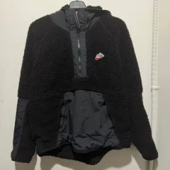 ナイキ フリース ハーフジップ