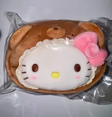 アベイル限定モデル くま ハローキティ ポーチ