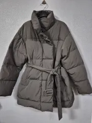 ダークグレイ ベルト付き ダウンジャケット Free!