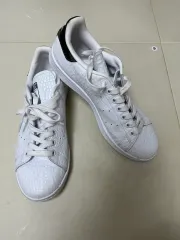 アディダス スタンスミス 白