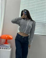 (WOMEN)ナイキ クロップド フード - M1444