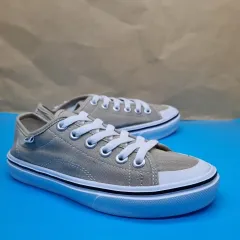 VANS 軽量スニーカー 220