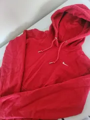 ナイキ 赤色 フードTシャツ